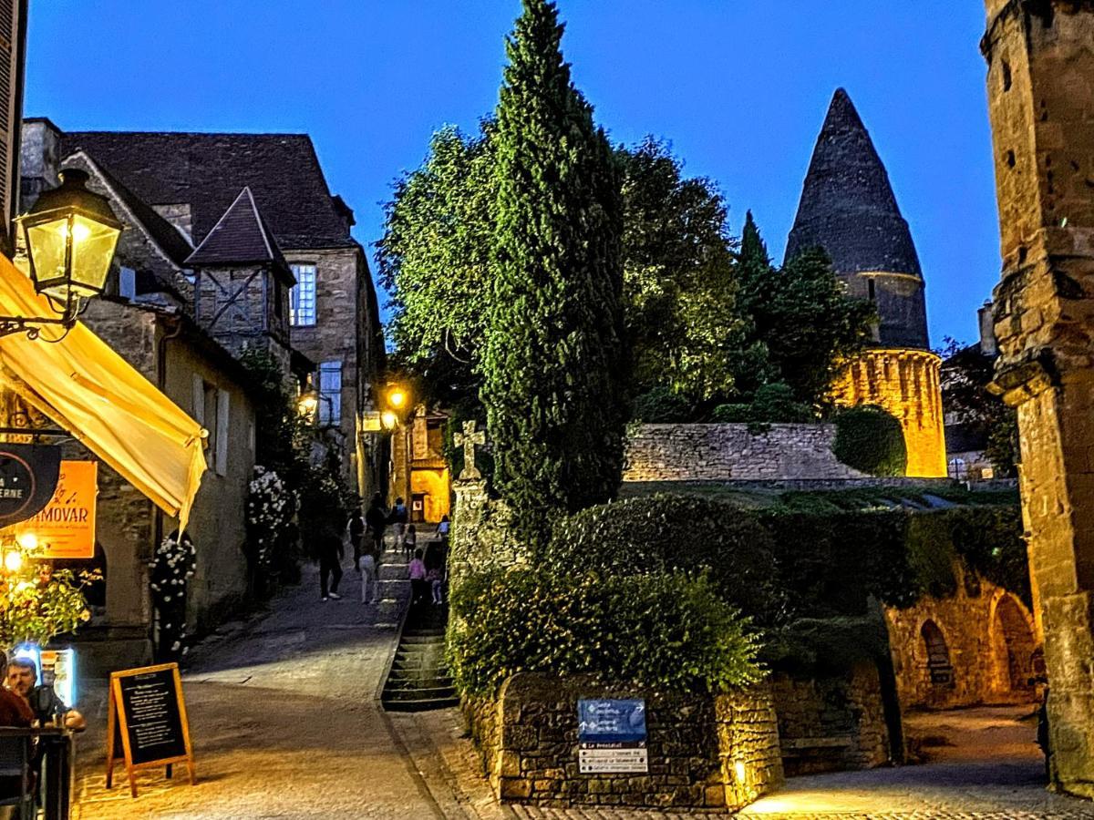 Centrally Located Sarlat Apartment With Medieval Town Views Dış mekan fotoğraf