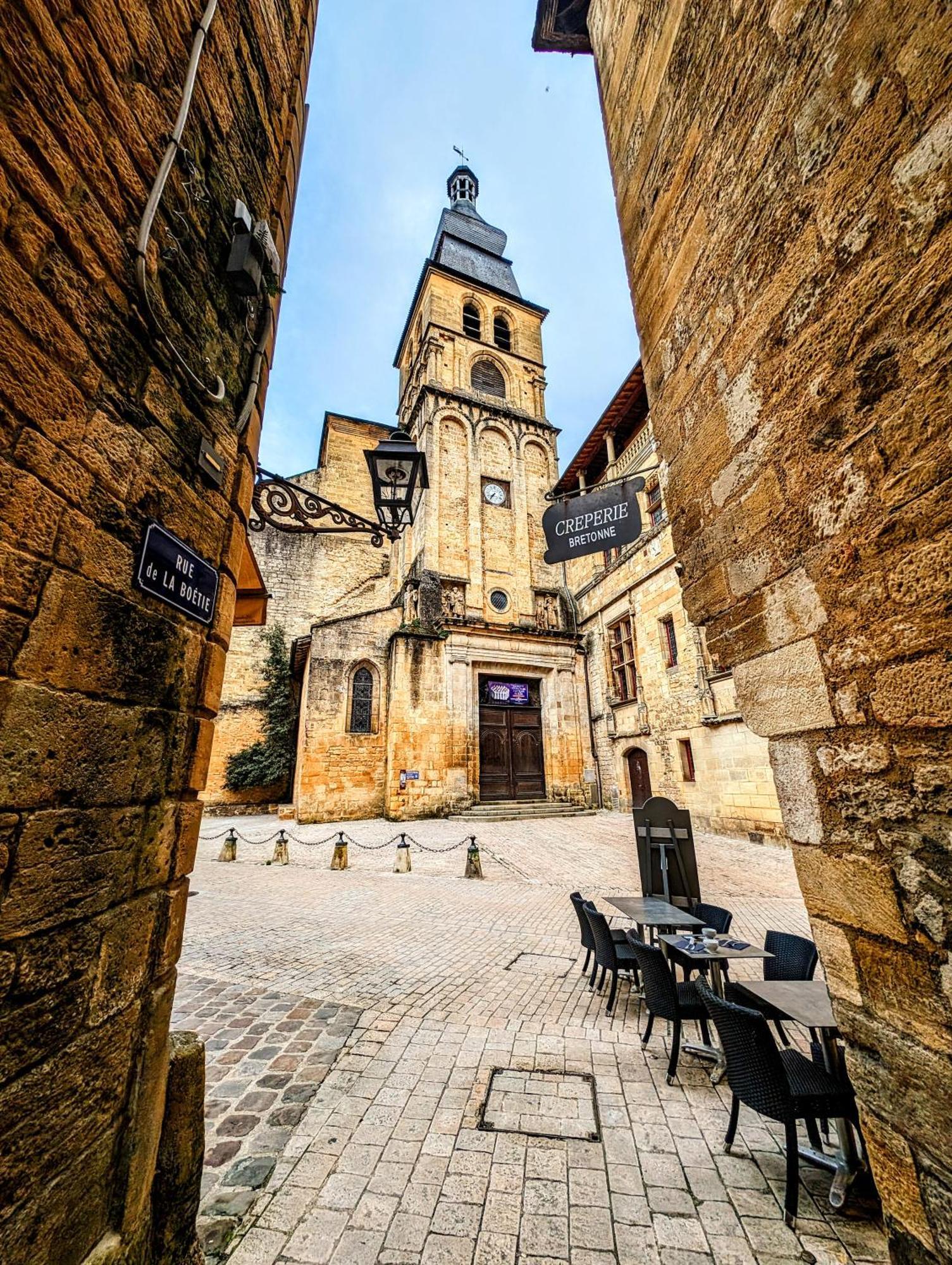 Centrally Located Sarlat Apartment With Medieval Town Views Dış mekan fotoğraf